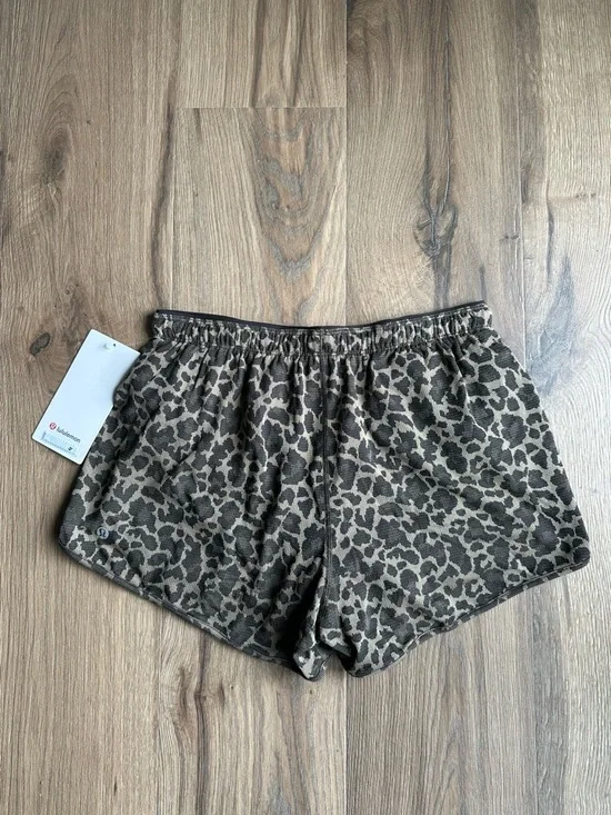Lululemon Leopard Shorts NWT - Picture 4 of 4